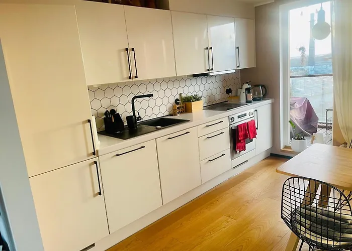 Seaview Noblessner Harbour Apartment, 8 Min To Downtown Διαμέρισμα