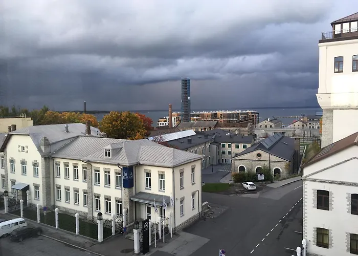 Seaview Noblessner Harbour Apartment, 8 Min To Downtown 아파트 탈린